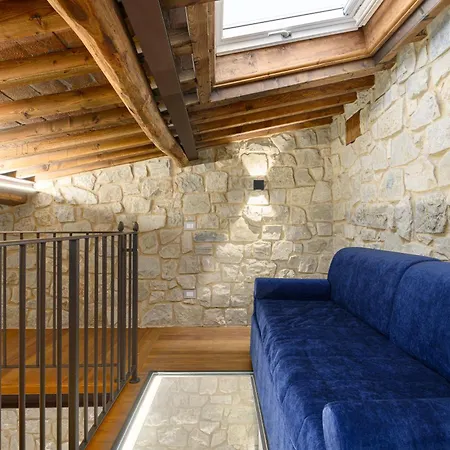 Maison 7 بيت ضيافة 3*